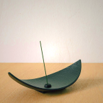 Nambu Tekki Cast Iron Incense Stand Sasafune L - Authentic Japanese Meditation Holder