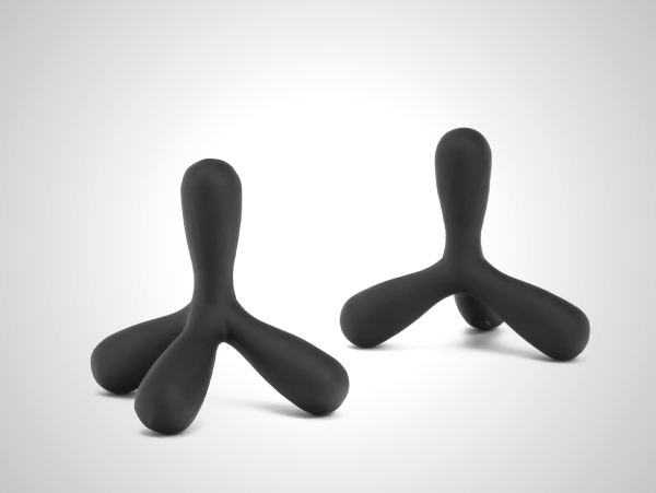 Nambu Tekki Bookend Birds Feet by Aa Furniture