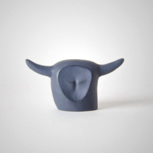 Nambu Tekki Paperweight - Bull by Tadahiro Baba