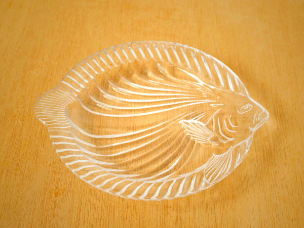 Vintage Soga Glass Fish Plates - Japanese Tableware